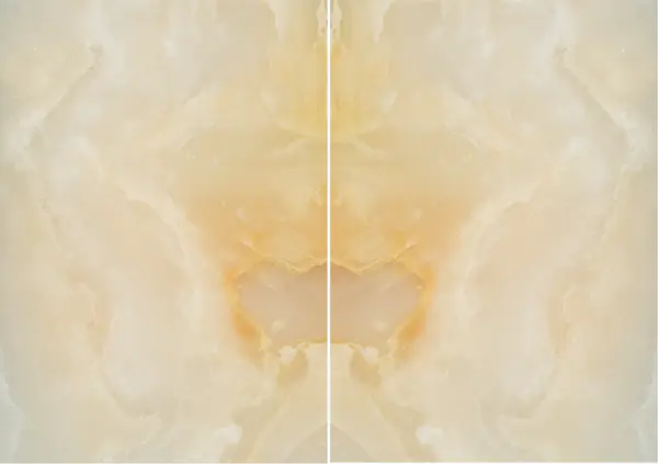 ضوء أونيكس أصفر إيراني مطابقة ربع كتاب